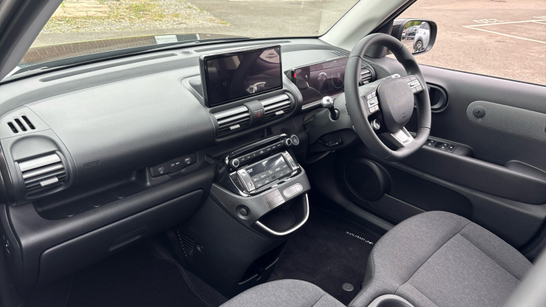 Hyundai INSTER 71kW 01 42kWh 5dr Auto Electric Hatchback